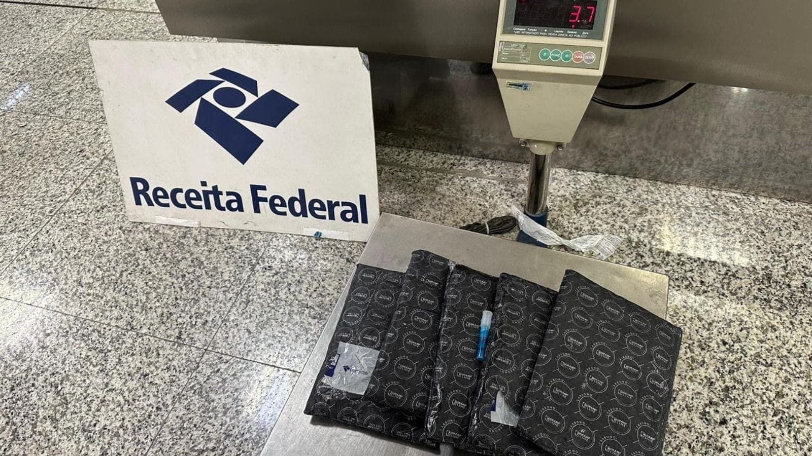 3,7 kg de cocaína foram apreendidas