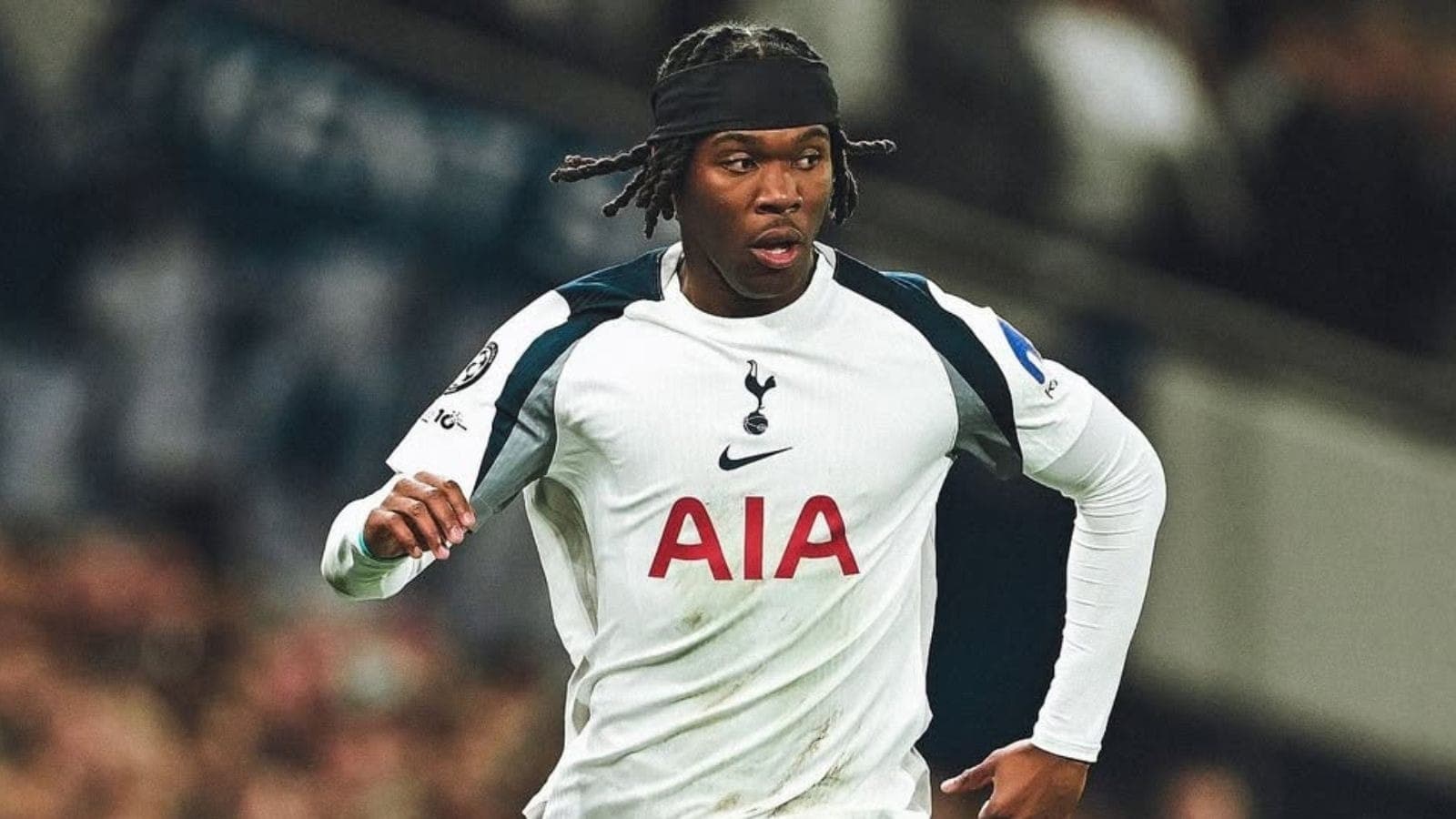 Destiny Udogie, lateral do Tottenham