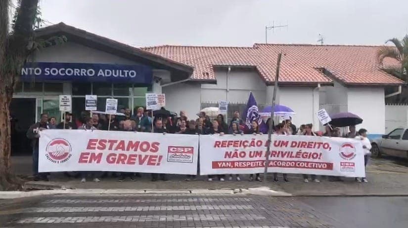 Manifestação na manhã desta quinta (6)