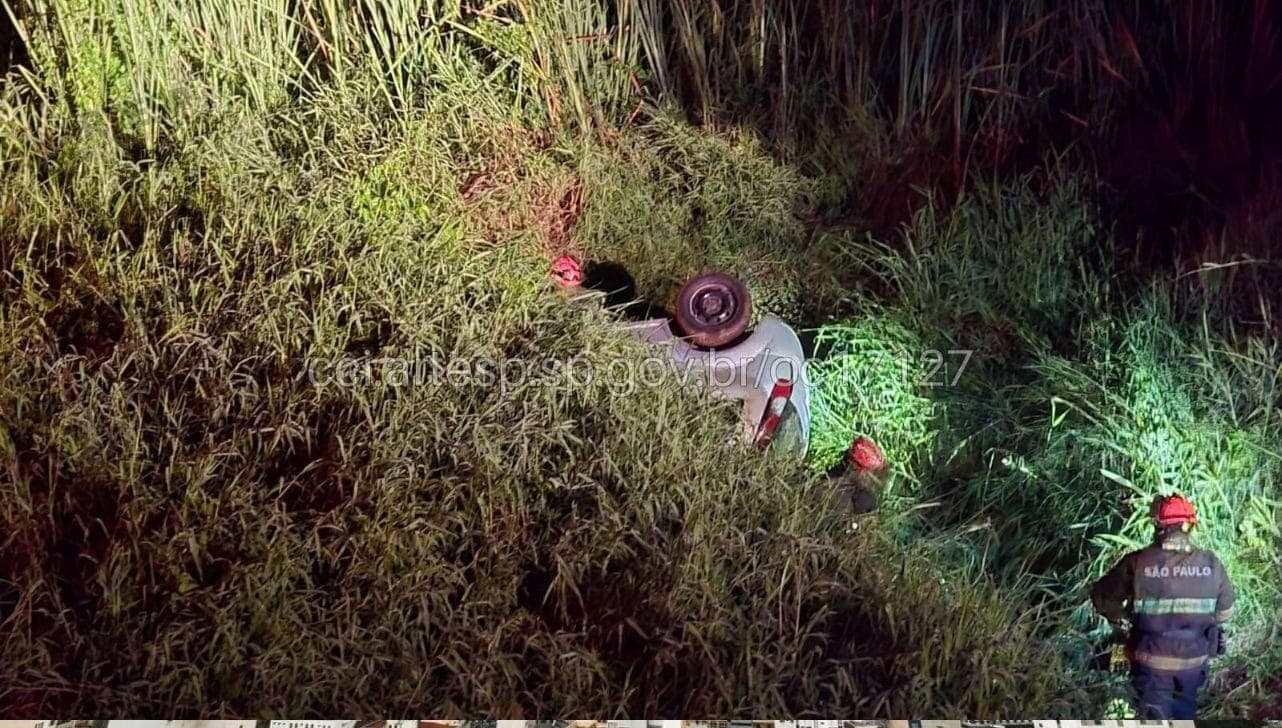 Veículo foi localizado durante a madrugada