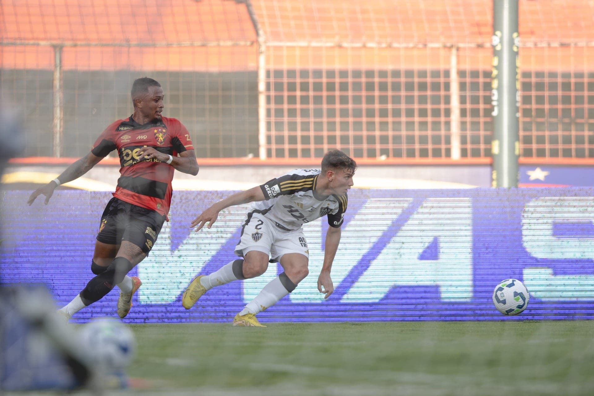 Léo Pereira e Natanael
