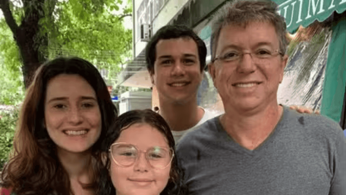 Boninho rebate críticas de Narcisa