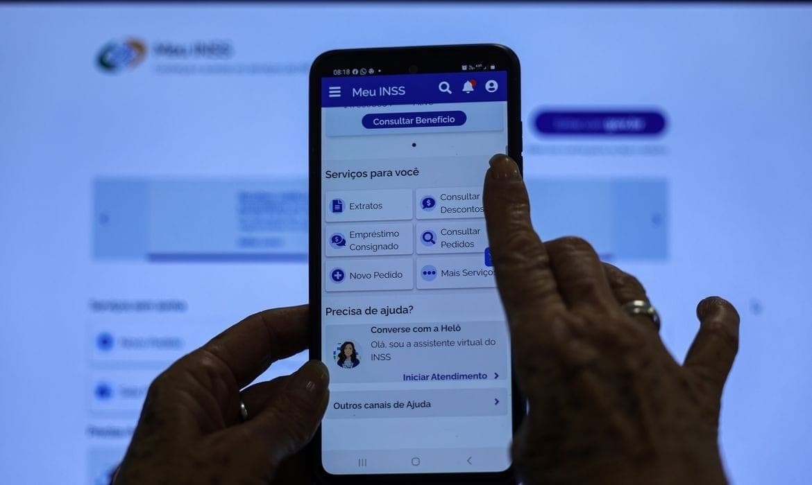 Senado veta descontos no INSS
