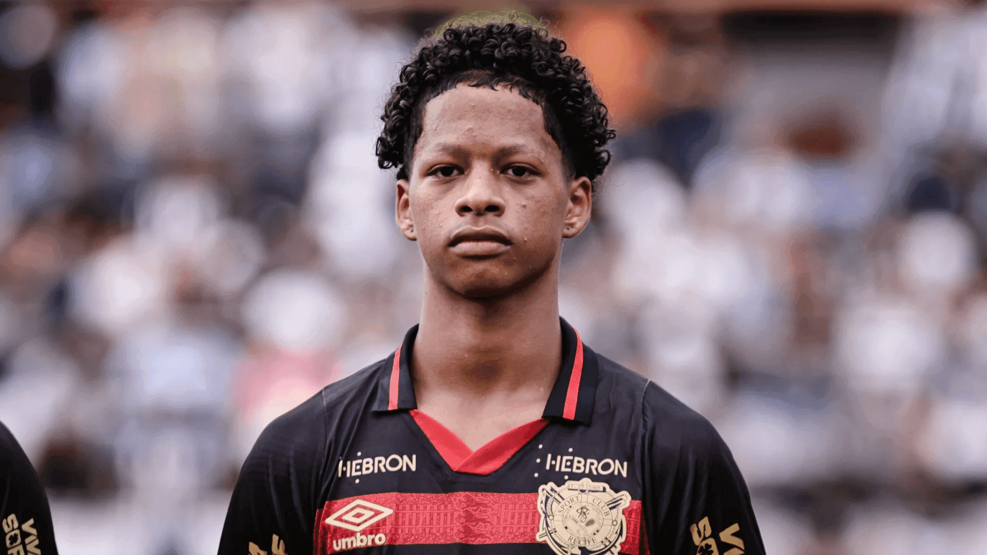 Zé Lucas, volante de 17 anos do Sport