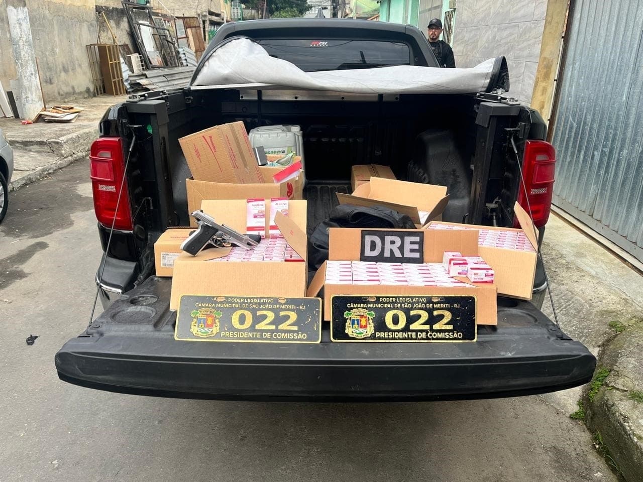 Material apreendido em operação na Baixada