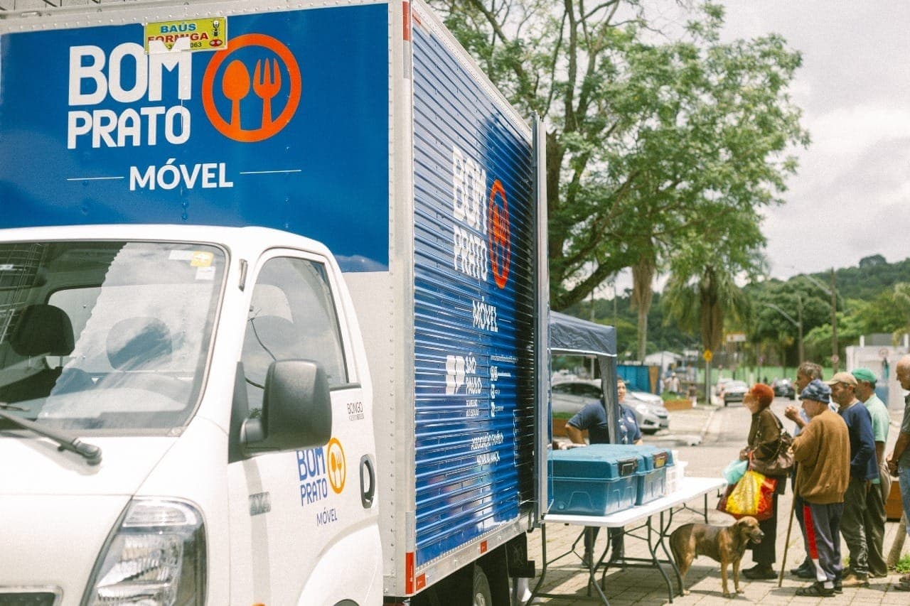 Unidade móvel do Bom Prato