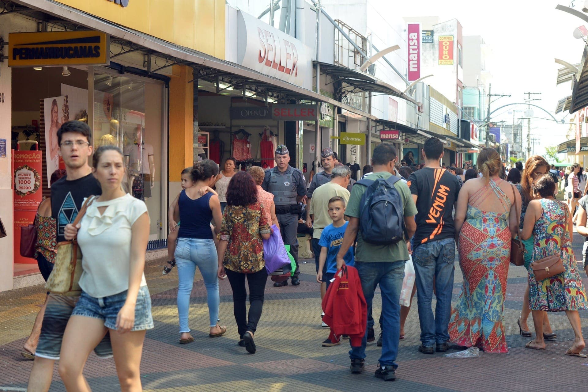 Calçadão no centro de São José dos Campos