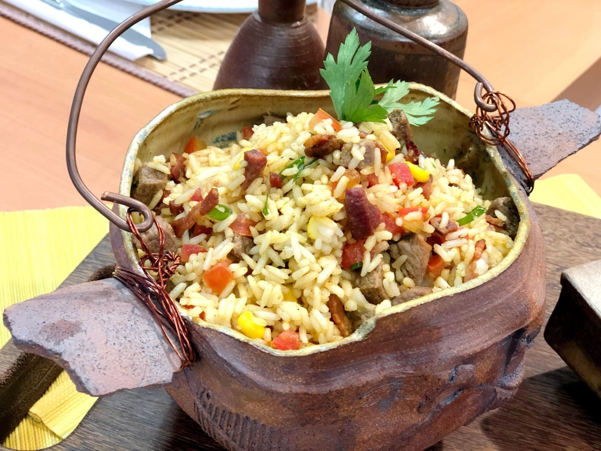 Arroz carreteiro é feito em uma panela só