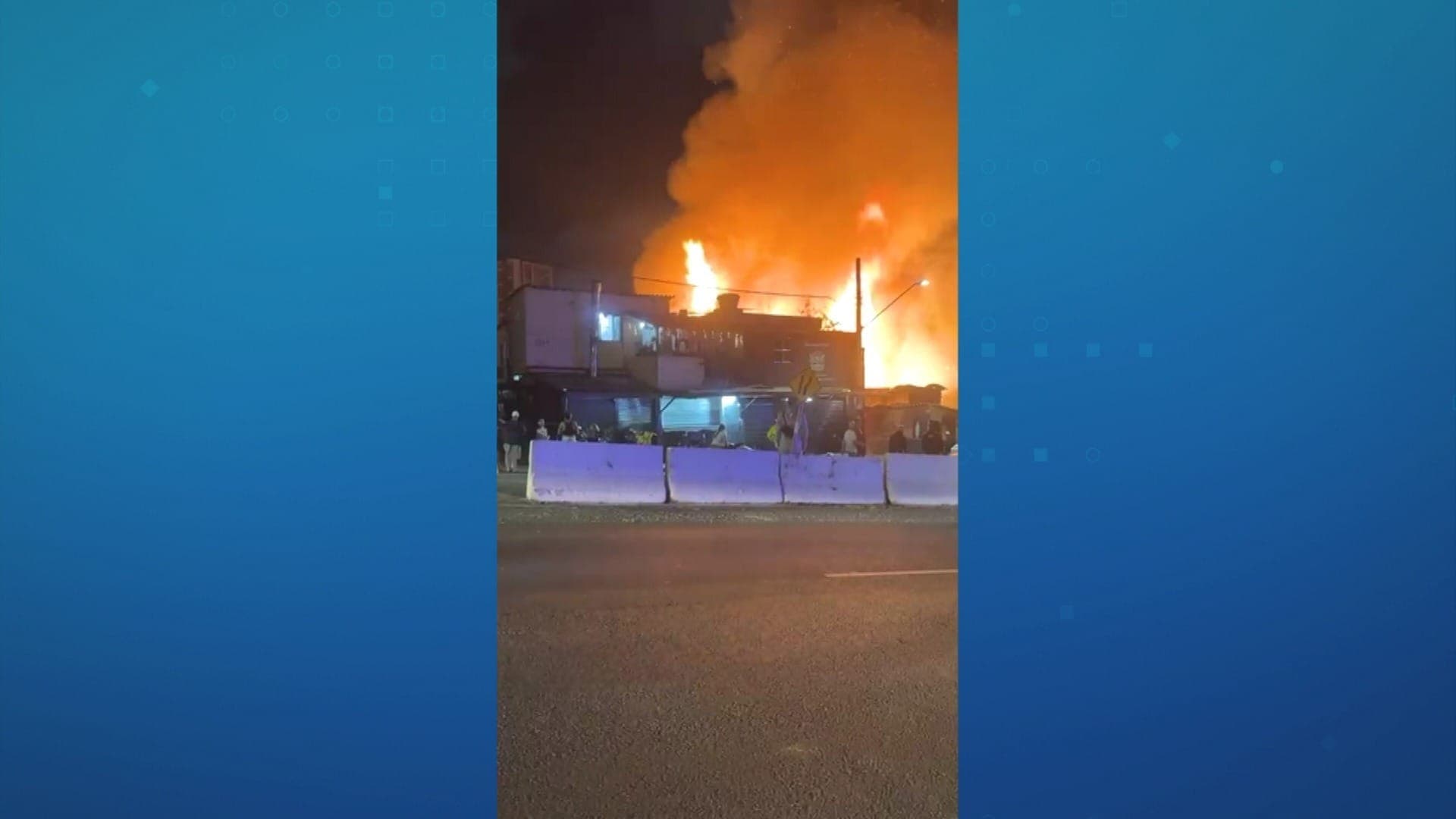 Incêndio em comunidade no Campo Belo