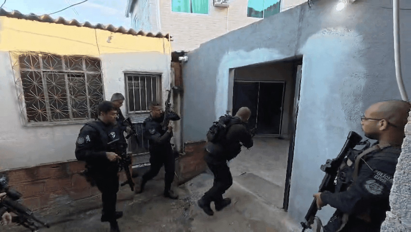 Agentes em operação