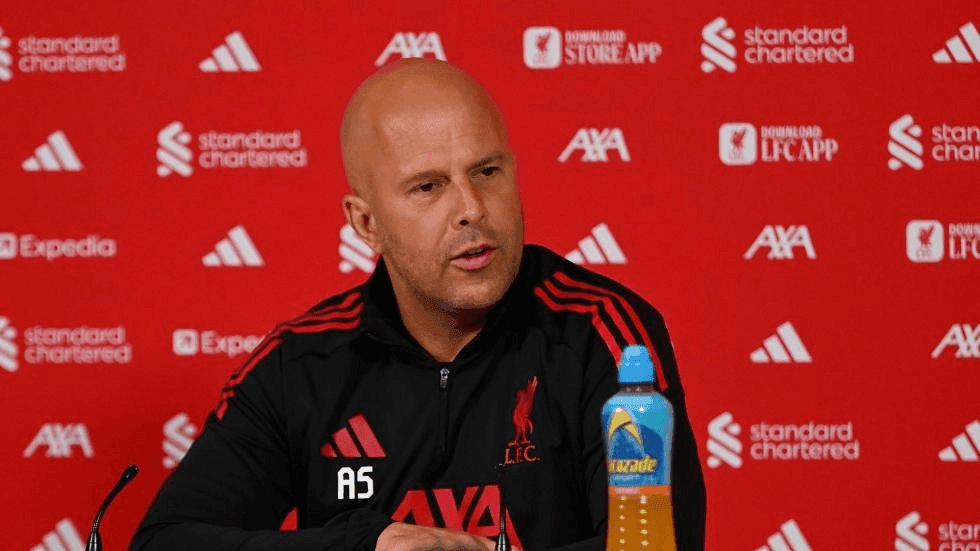 Arne Slot, técnico do Liverpool