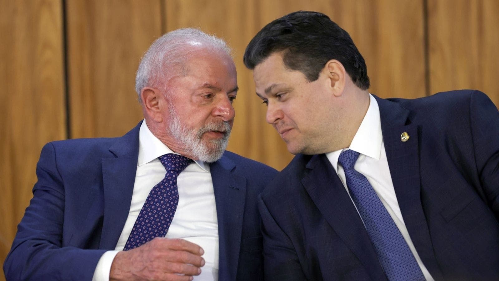 Lula e Davi Alcolumbre