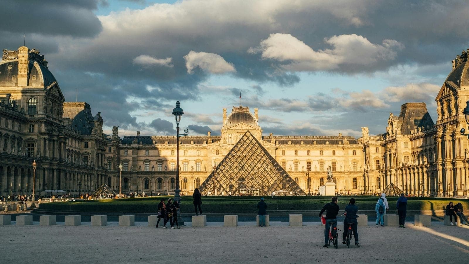 Museu do Louvre