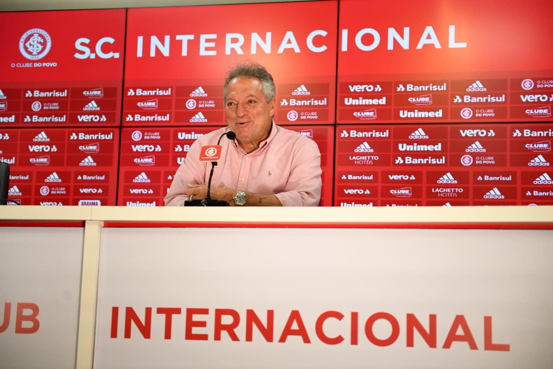 Internacional anuncia retorno de Abel Braga