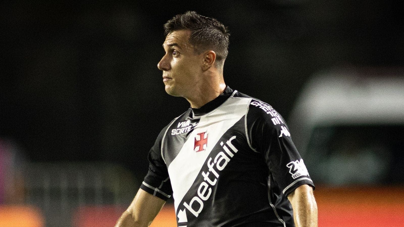 Lucas Piton, lateral-esquerdo do Vasco