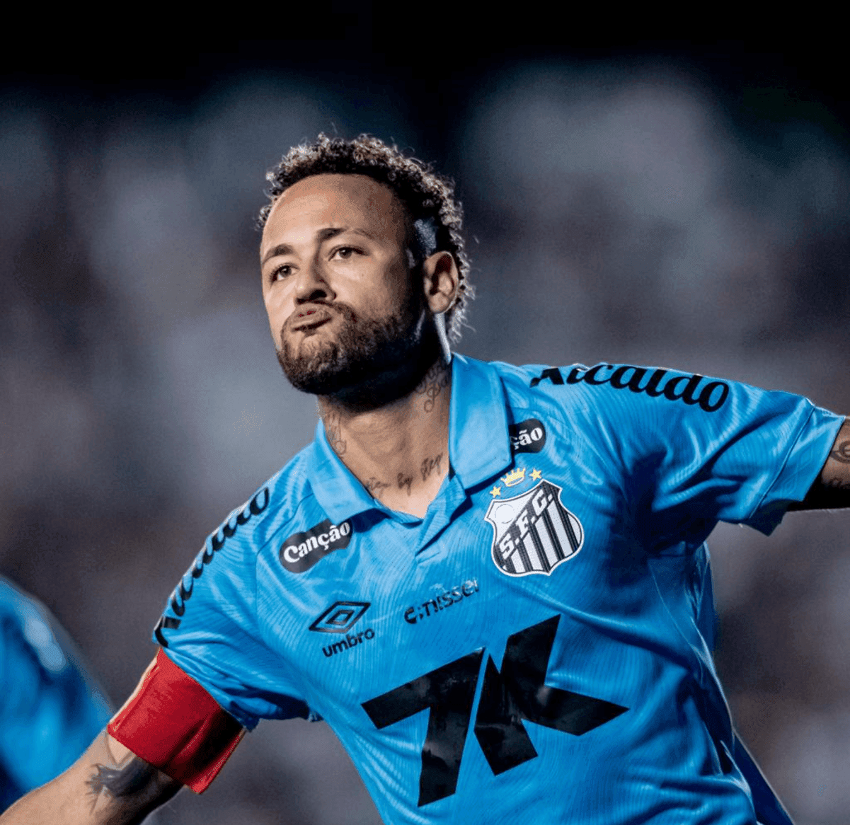 Neymar comemora hat-trick