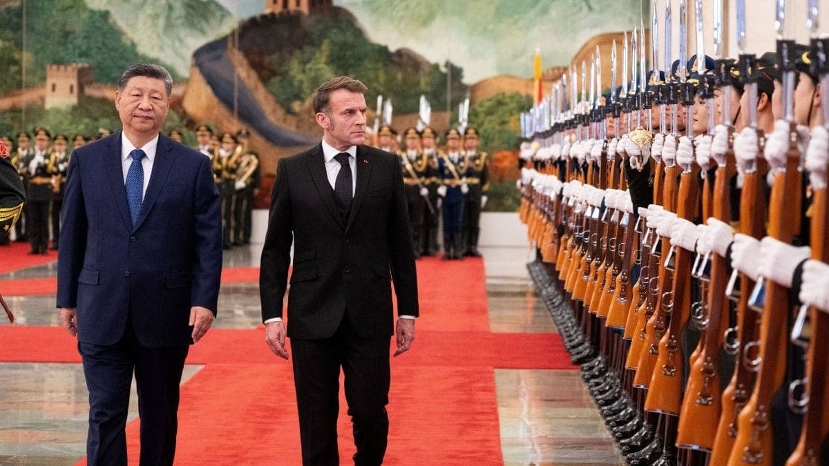 Emmanuel Macron e Xi Jinping em Pequim, na China