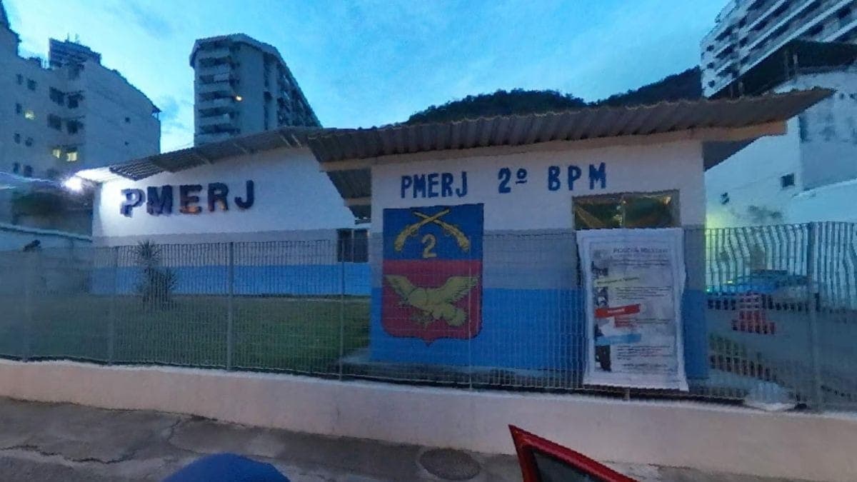 Policial foi preso no 2º BPM (Botafogo)