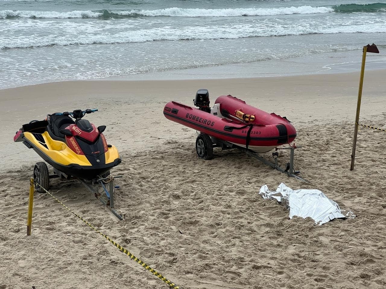 Corpo é encontrado na praia grande, em Ubatuba