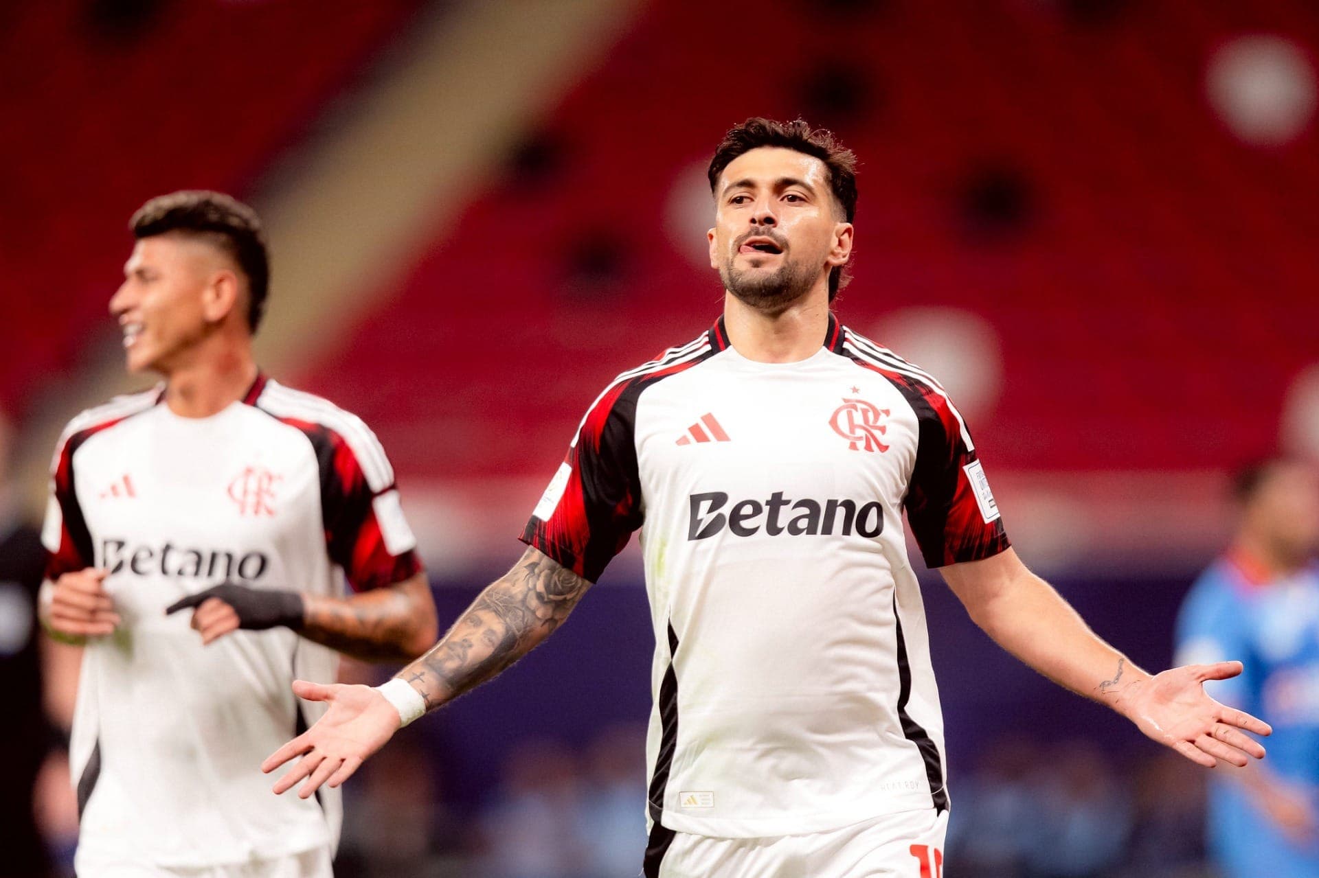 Flamengo deverá colocar em campo alguns jogadores titulares no clássico carioca