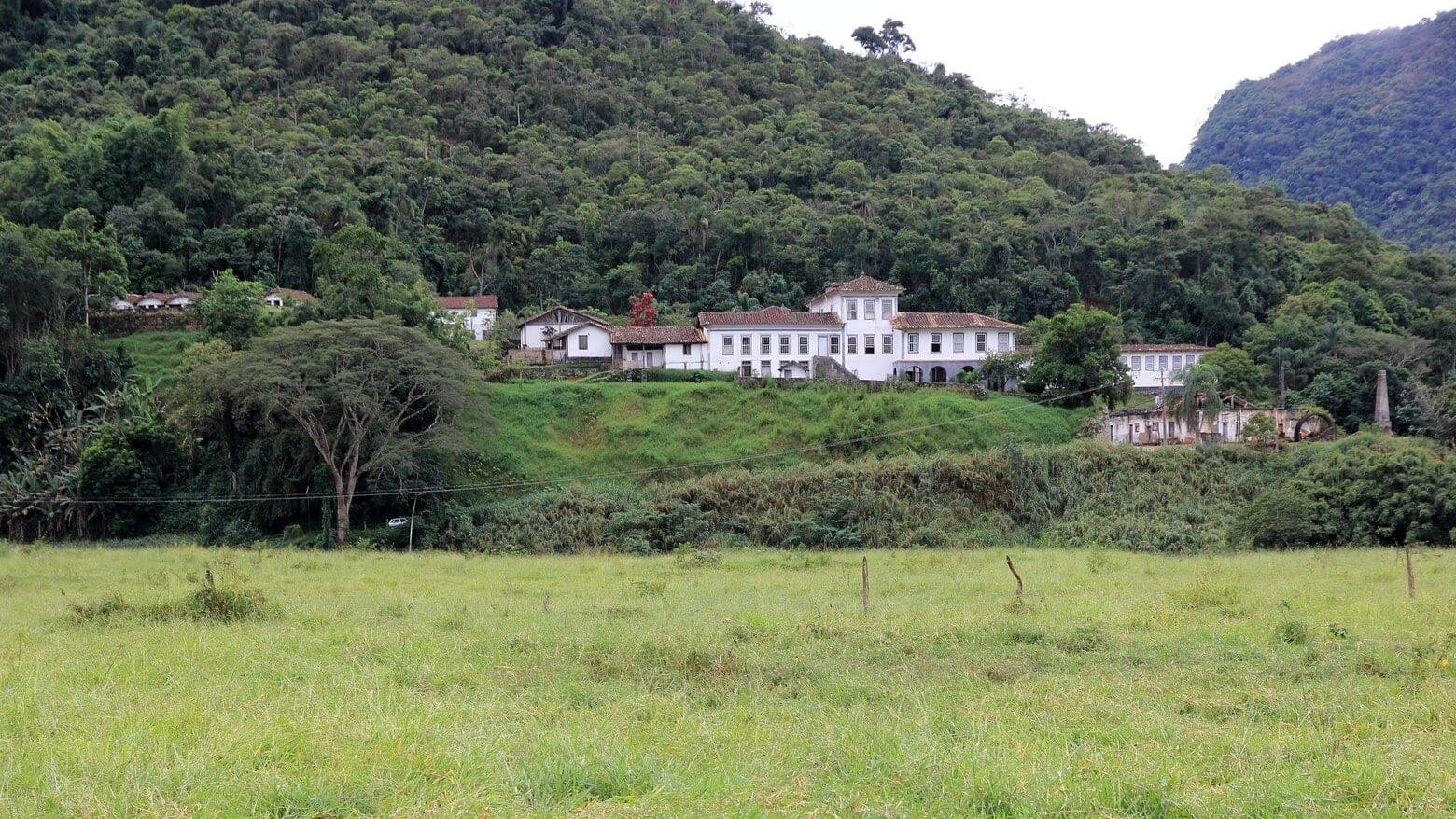 Casa da Fazenda Santa Clara tem 365 janelas