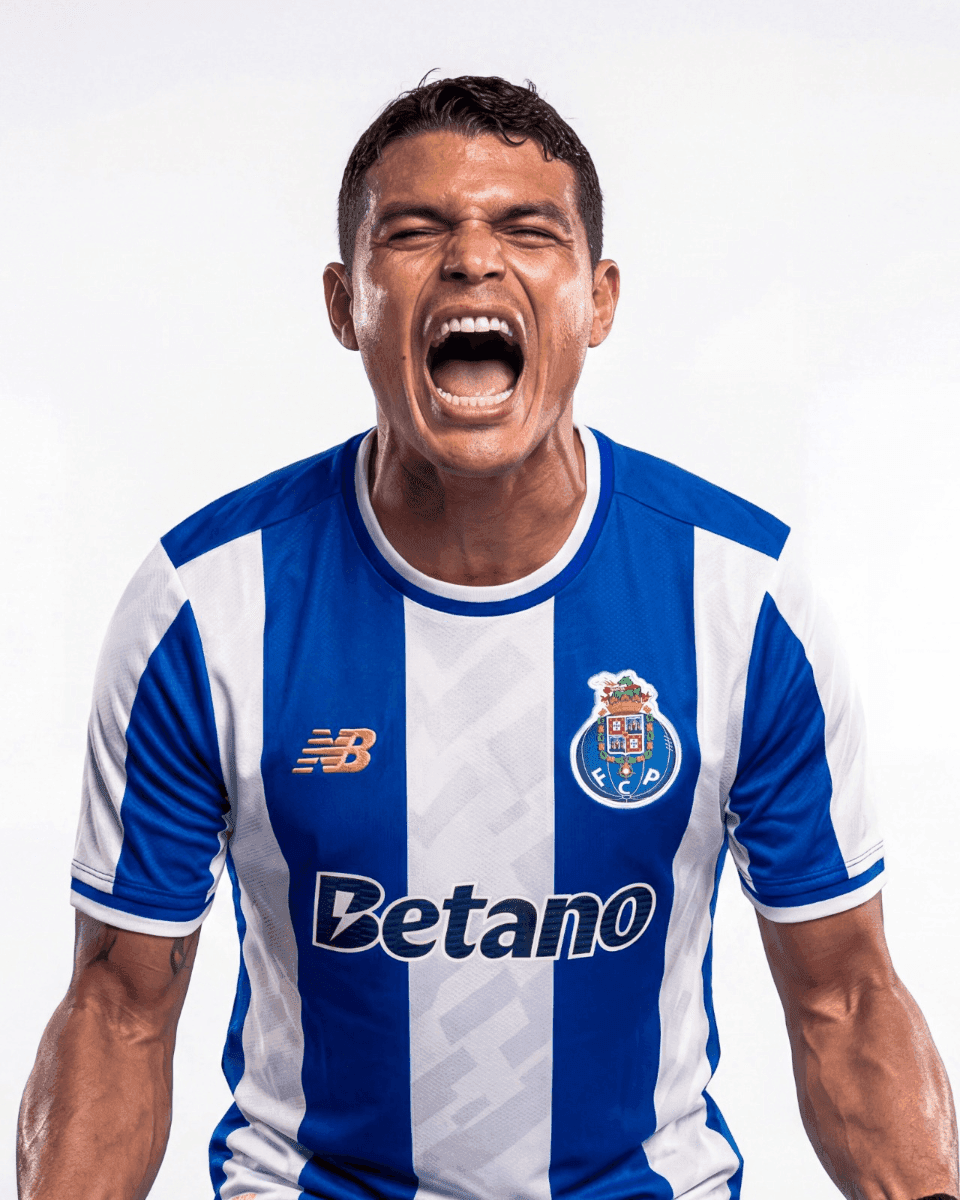 Thiago Silva é anunciado pelo Porto