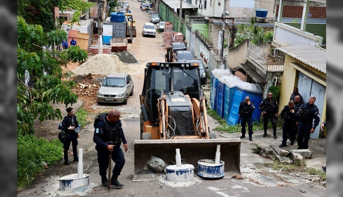 Governo do RJ retira mais de 6,5 mil toneladas de barricadas no estado