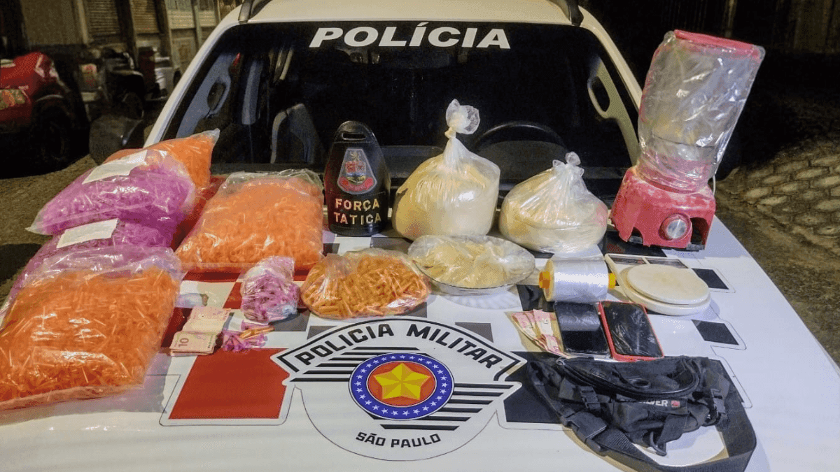 Quatro pessoas são presas com mais de sete quilos de drogas em Lorena