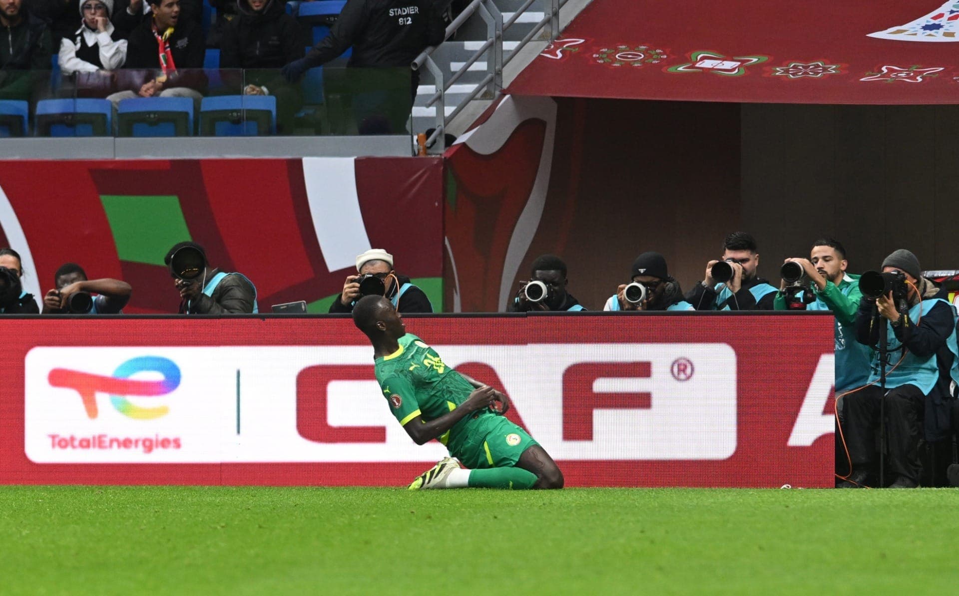 Pape Gueye comemora gol do Senegal na CAN 2025