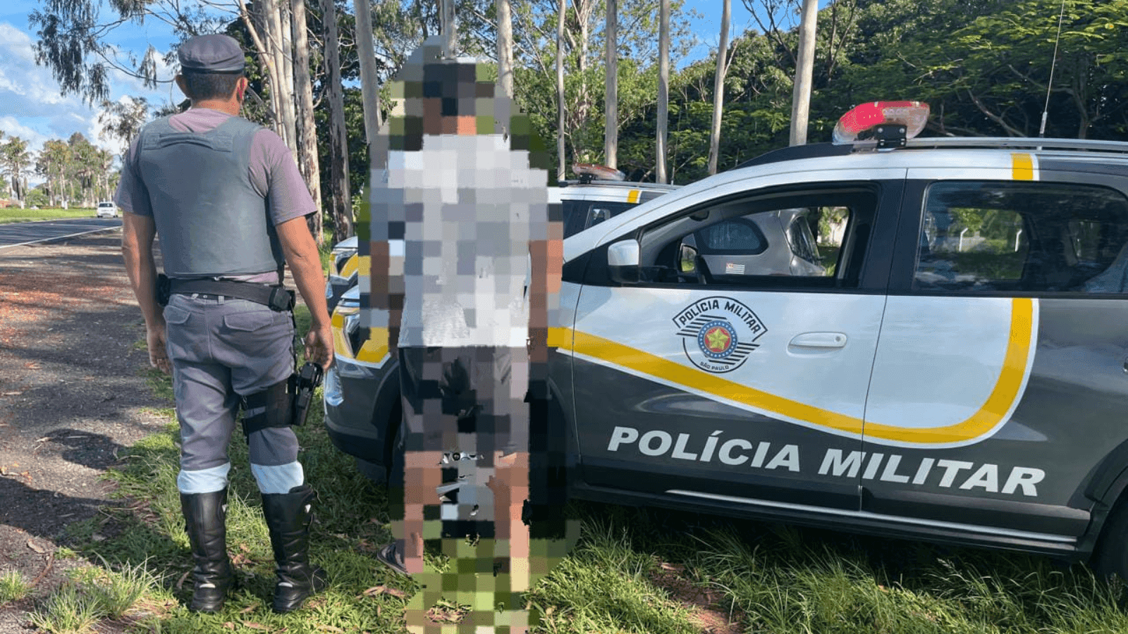 O homem foi preso na Rodovia Júlio Budiski