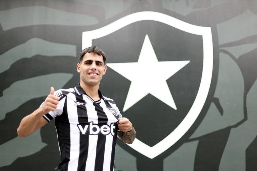 Villalba chega ao Botafogo