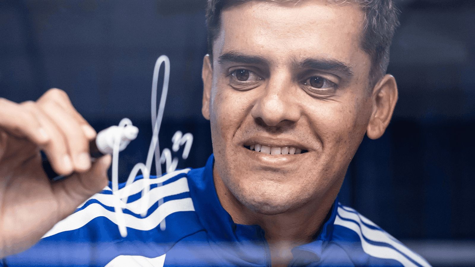Fagner renova contrato com Cruzeiro