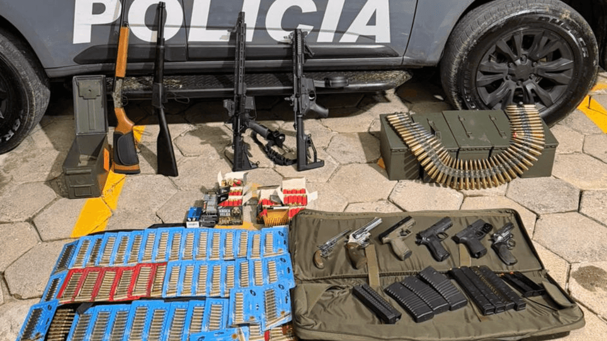 Grupo é preso com 10 armas em pousada na Martim de Sá em Caraguatatuba