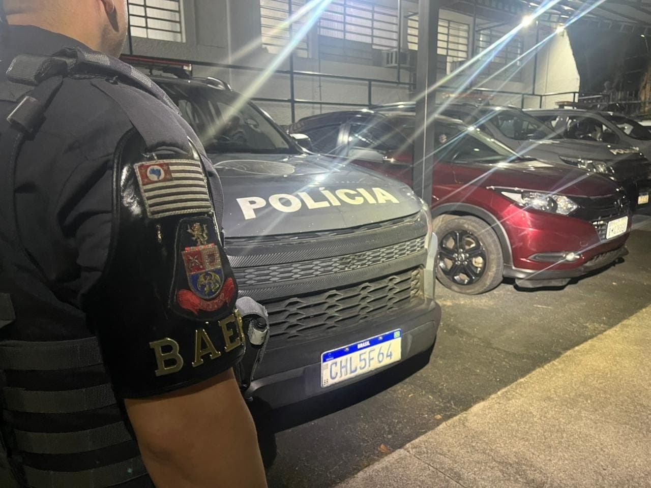 Mulher morre e homem fica ferido após serem baleados em São José dos Campos