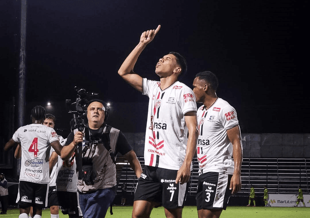 Primavera comemora gol de Paulo Baya