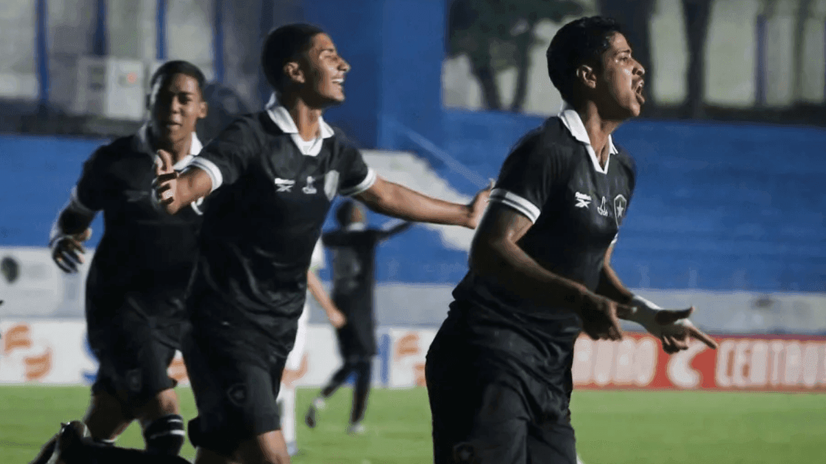 Em Taubaté, Botafogo enfrenta Itaquá pelas oitavas de final da Copinha