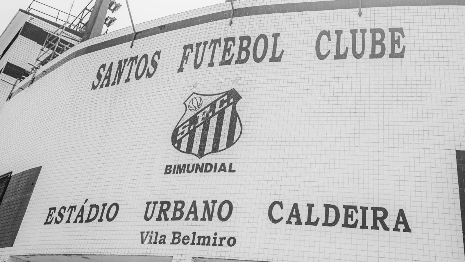 Estádio Urbano Caldeira, a Vila Belmiro, do Santos