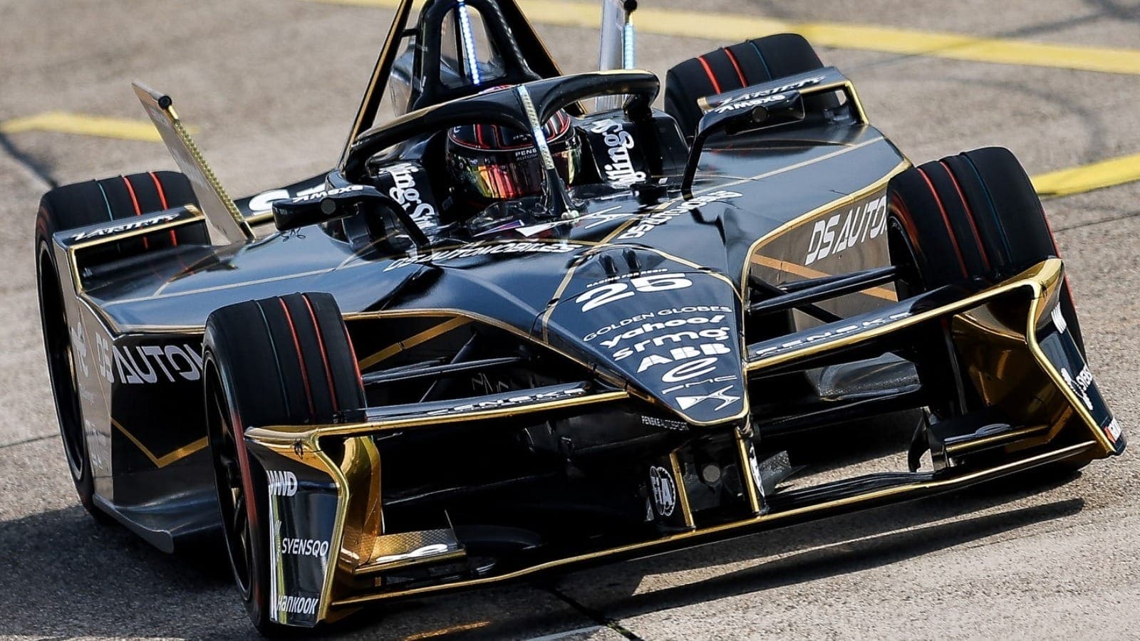 Russo é apenas o segundo piloto confirmado para a atividade em Miami