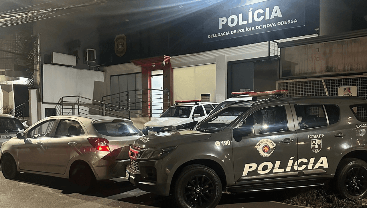 Ambos os homens foram conduzidos para o Plantão Policial