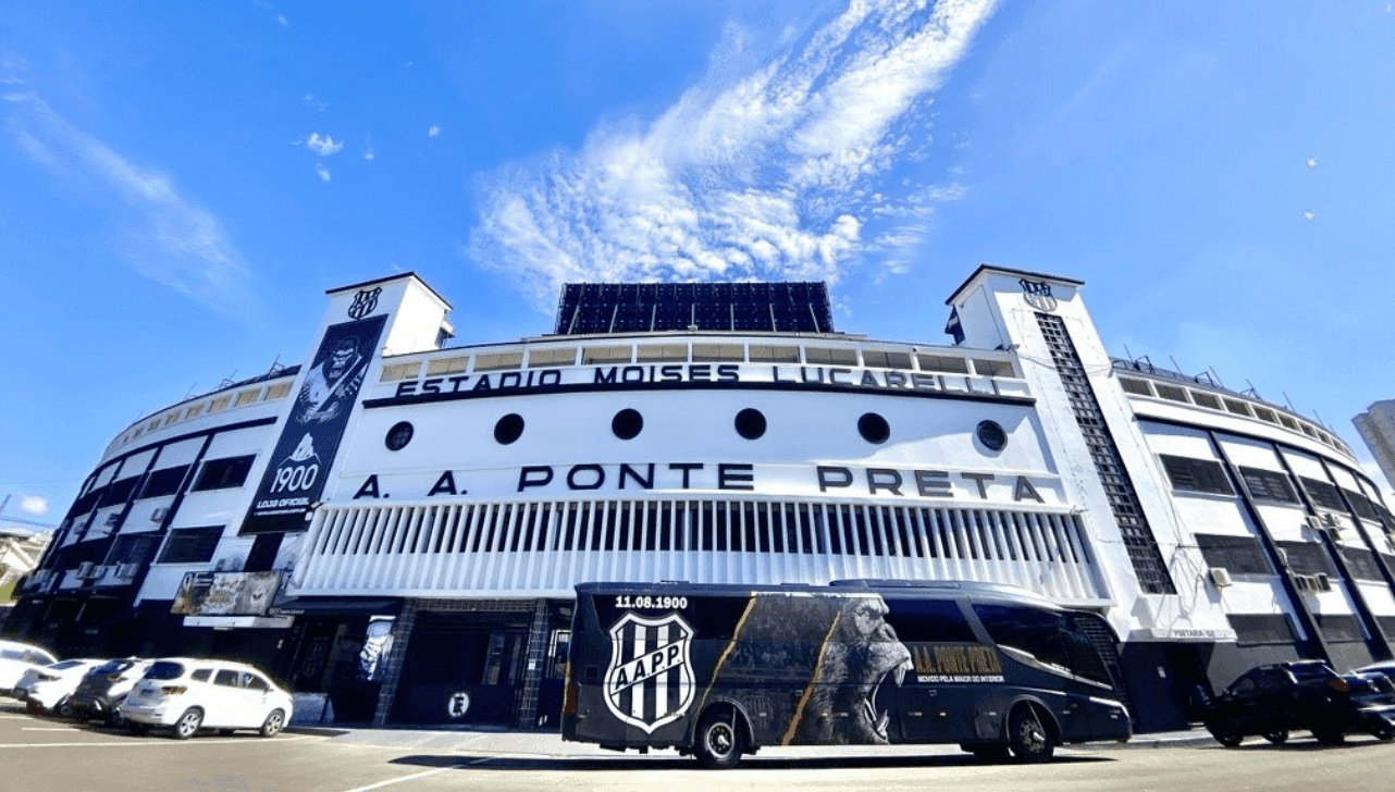 Os bloqueios ocorrem devido ao jogo entre Ponte Preta e Noroeste