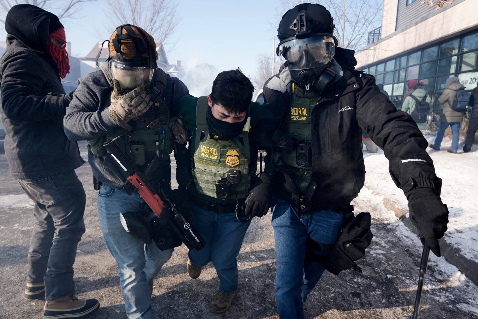 Agentes Federais em Minneapolis