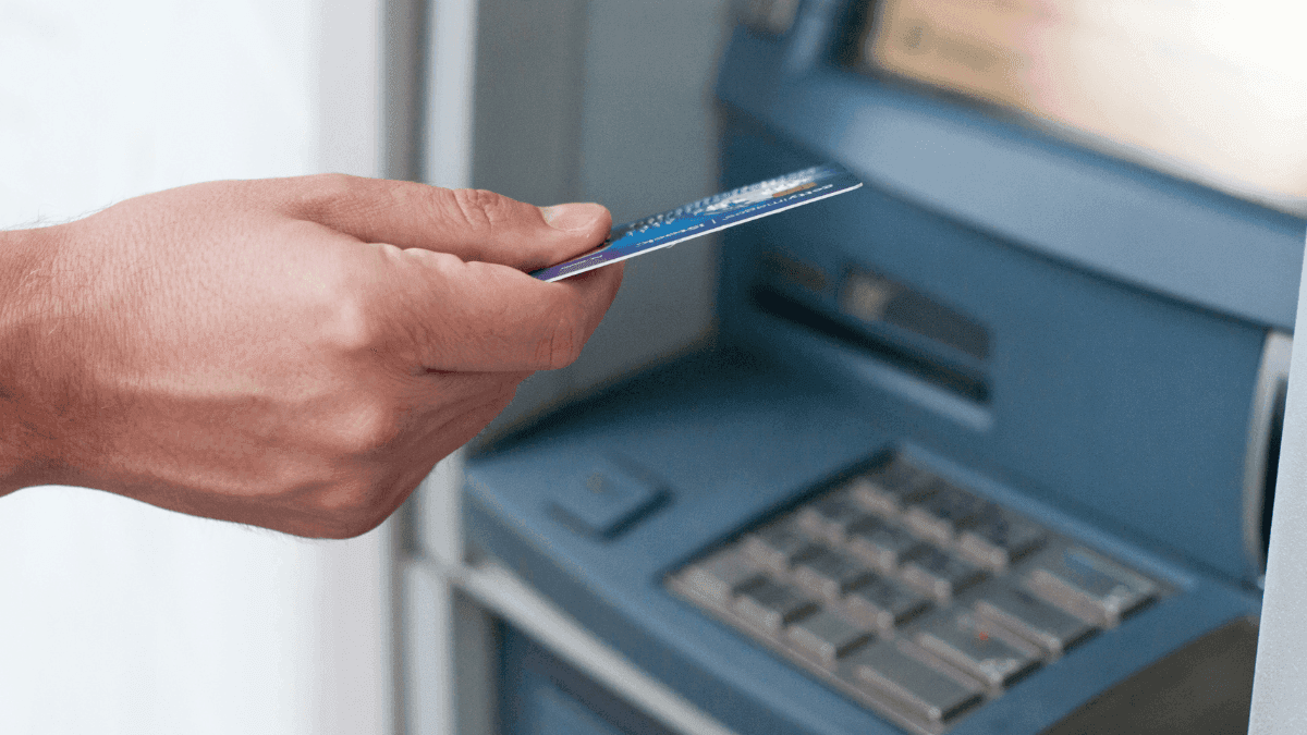 Tributos e impostos que vencem na data devem ser adiantados 