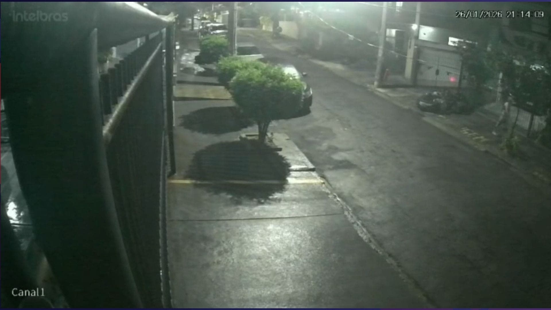Moradores também registraram imagens do assalto
