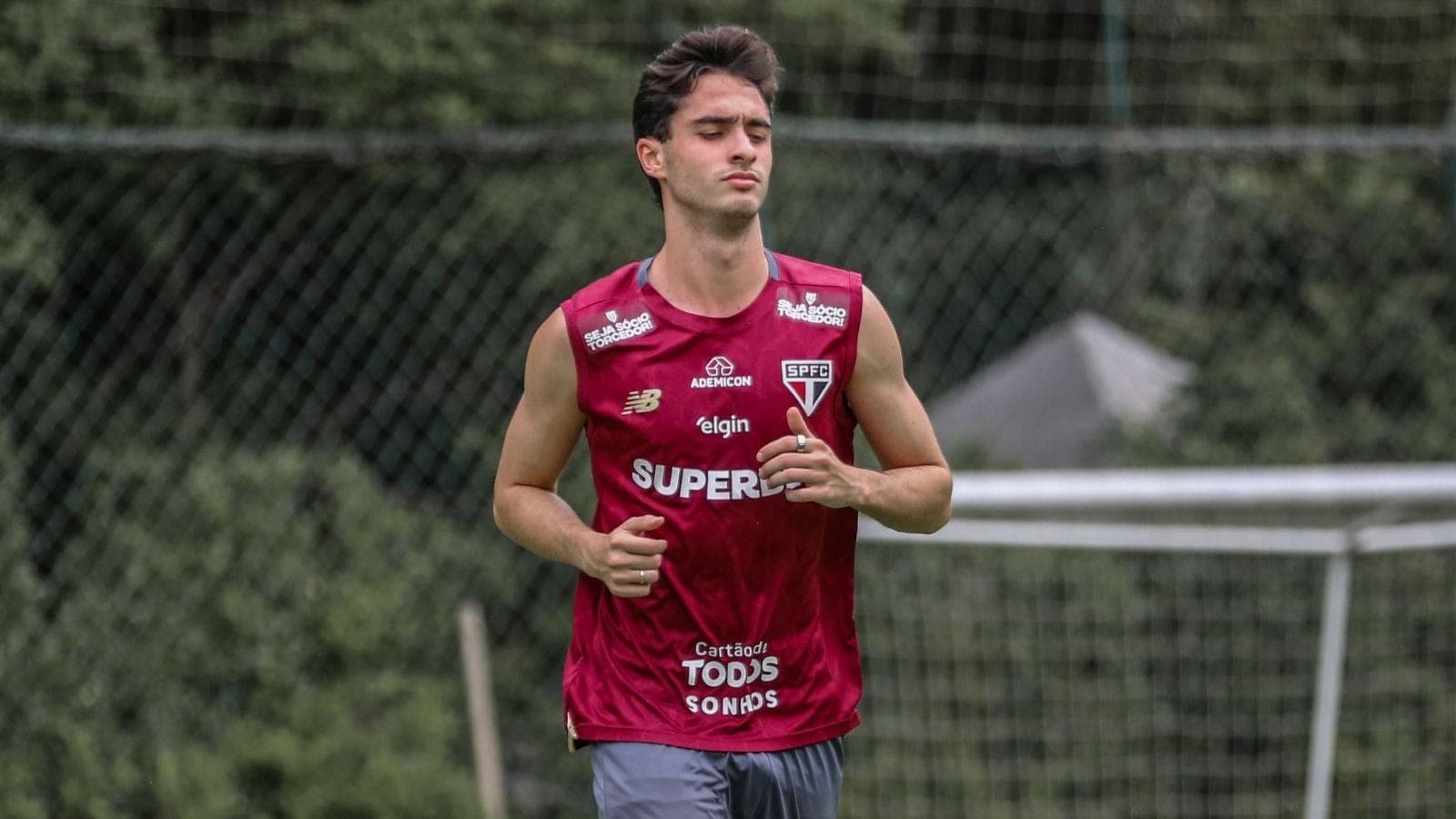 Rodriguinho, meia do São Paulo