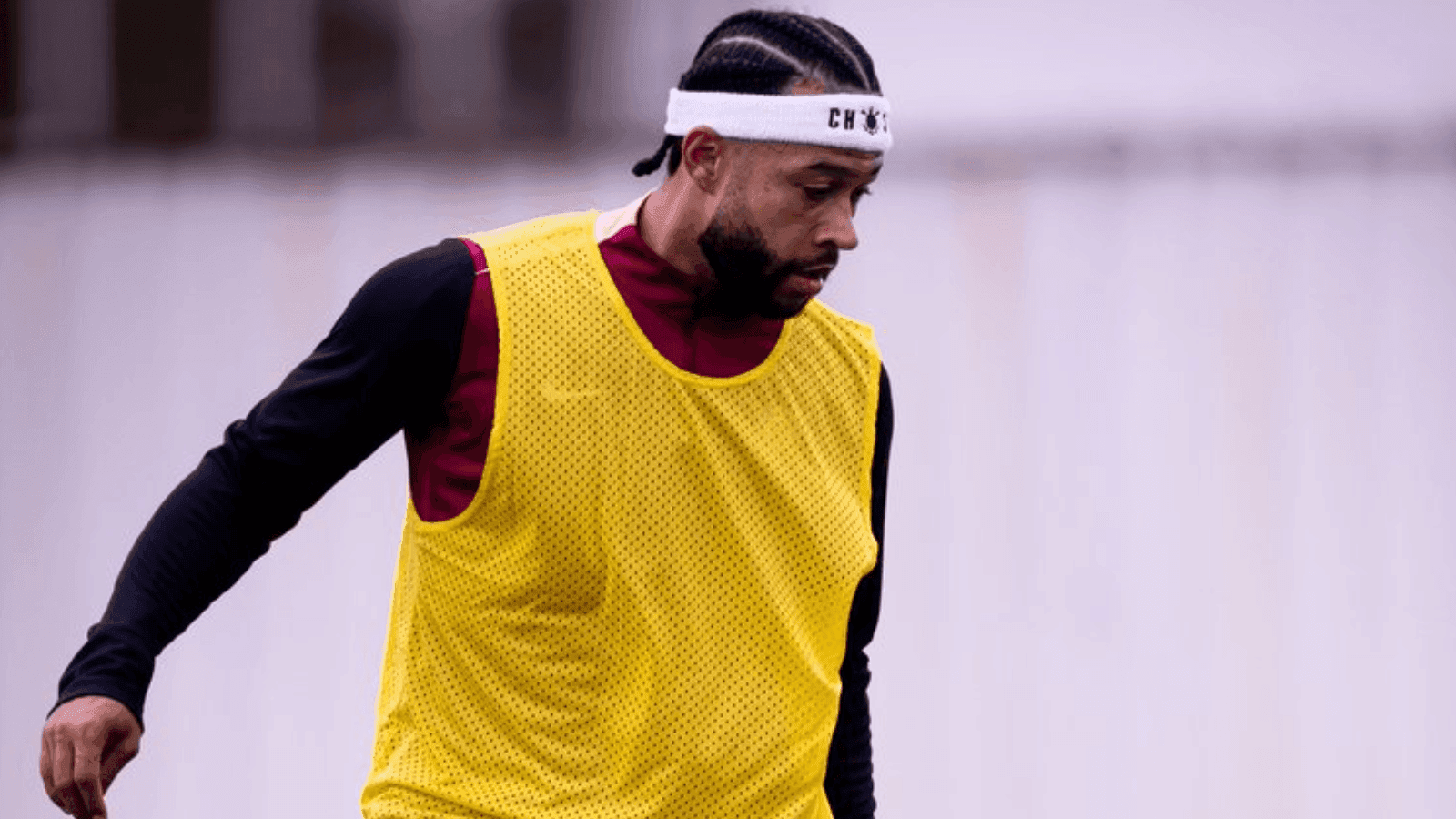 Memphis Depay em treino do Corinthians