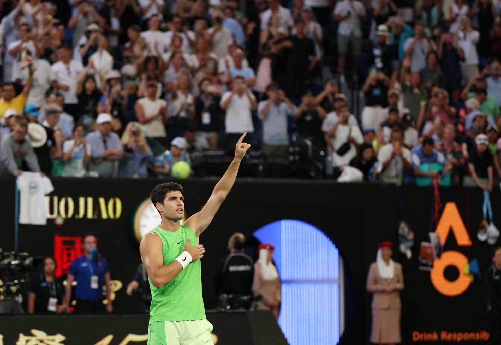 Alcaraz vai à final do Australian Open