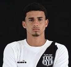 Nikolas - meia Ponte Preta 