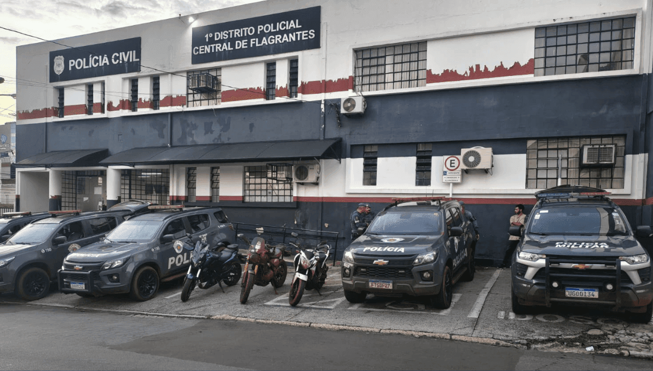 Três motos roubadas foram apreendidas