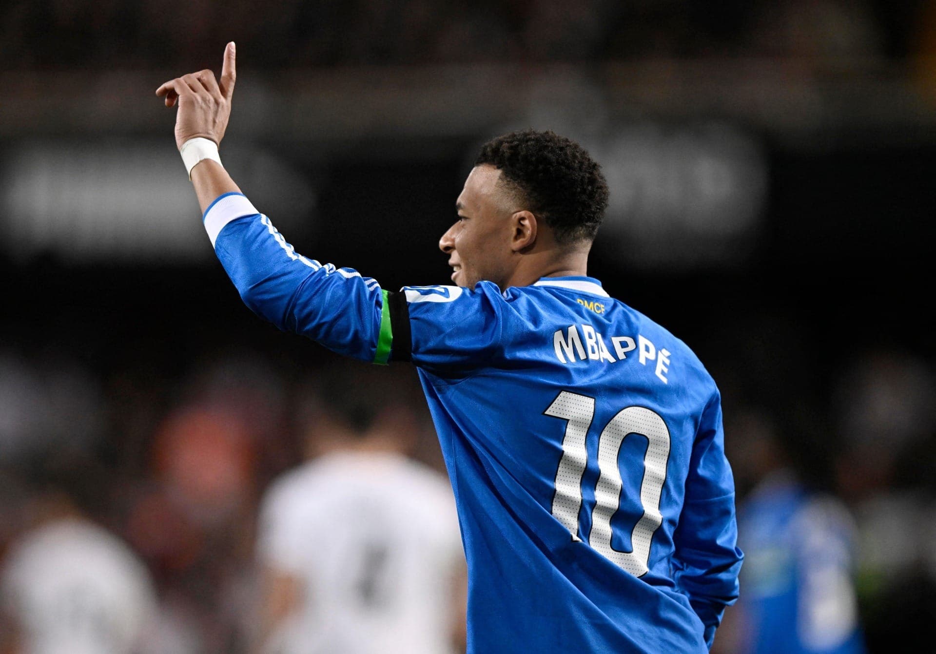 Mbappé comemora