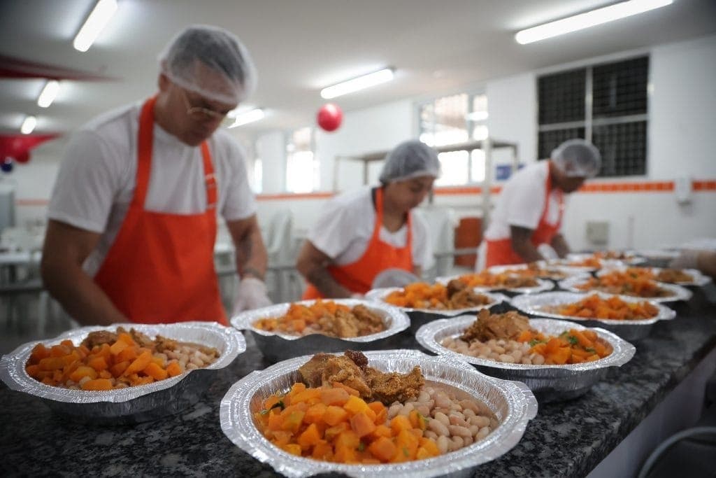 Bom Prato amplia fornecimento em Taubaté para atender vítimas das chuvas